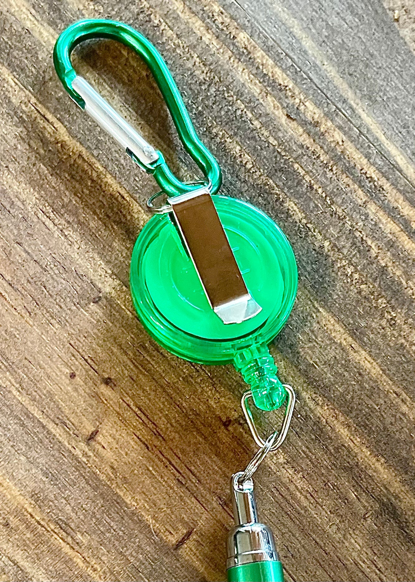 Retractable pen with lanyard clip & belt loop clip - Class of 2024 logo with resin